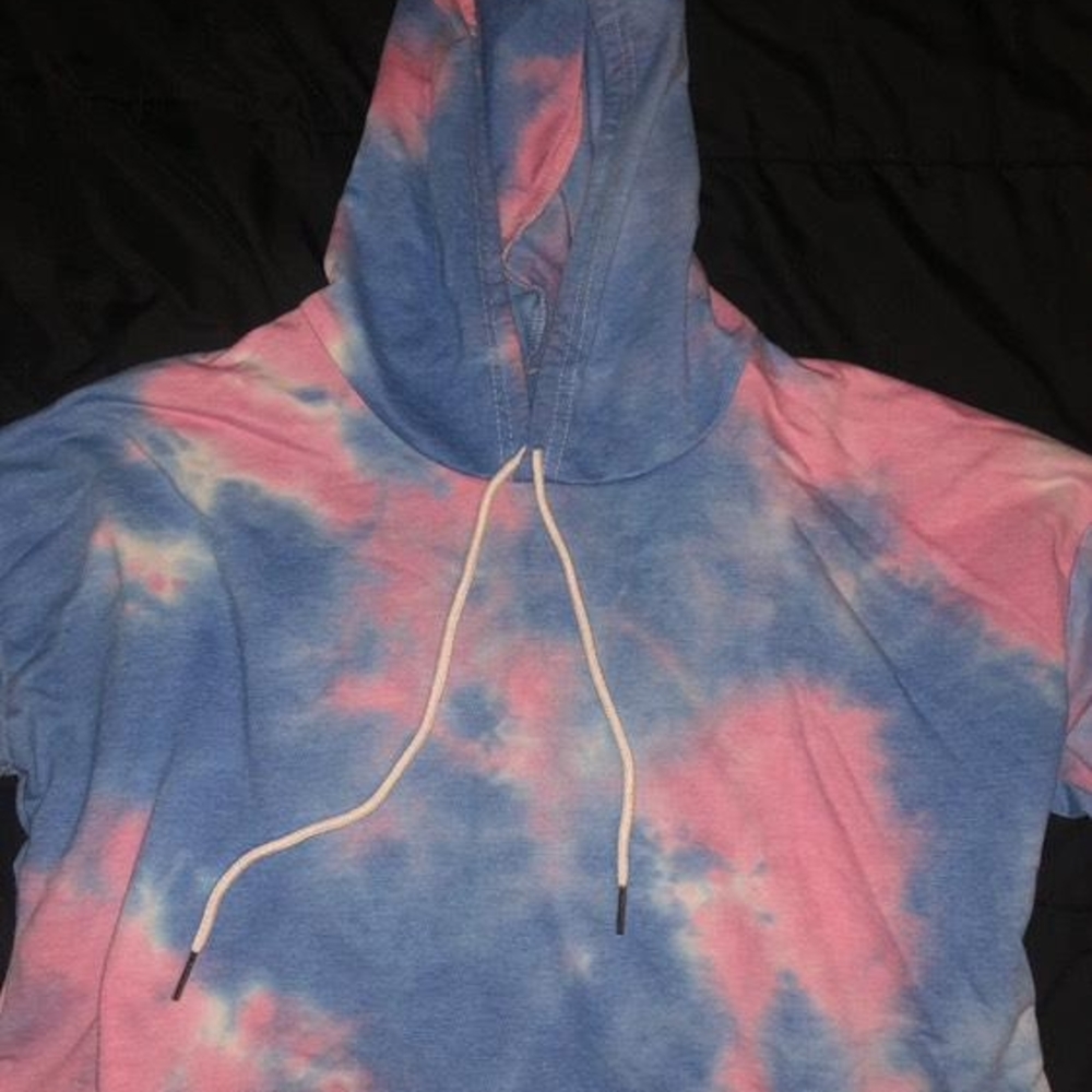 Forever 21 Blue and Pink Tie-Dye Hoodie